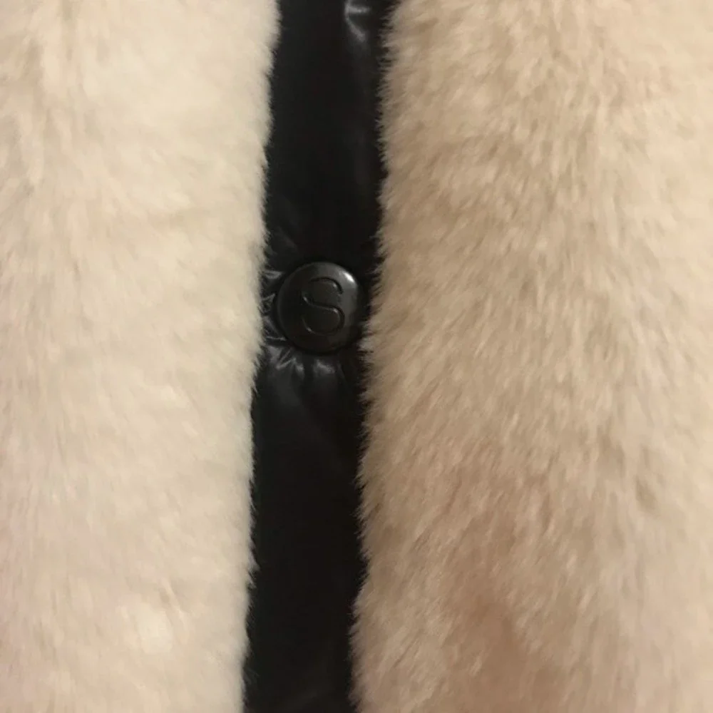 S13 by SAM. Madison Faux Fur Jacket in Cream with Black Puffer Lining, Size L - Picture 10 of 14